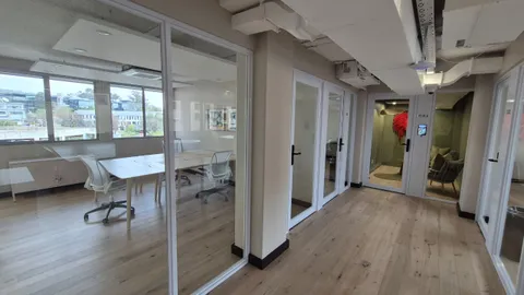 Hyde Park Corner, Corner of Jan Smuts and William Nicol Workshop17 (22)